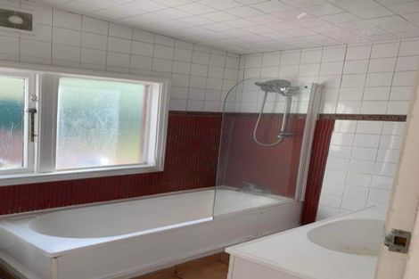 Photo of property in 6-10 Mudges Terrace, Newtown, Wellington, 6021