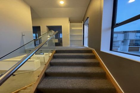 Photo of property in 2/10 Silver Moon Road, Albany Heights, Auckland, 0632