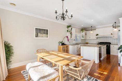 Photo of property in 41 Albert Street, Riverhead, 0820