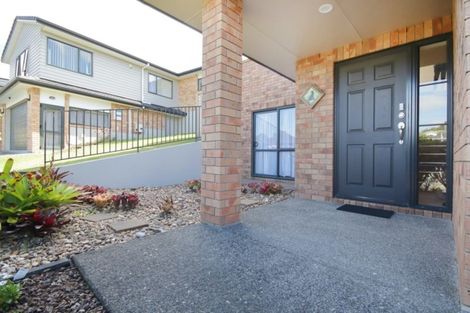 Photo of property in 8 Vintage Drive, Henderson, Auckland, 0612