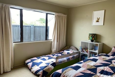 Photo of property in 35 Donegal Crescent, Tamatea, Napier, 4112