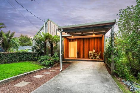 Photo of property in 1/68 Braemar Road, Castor Bay, Auckland, 0620