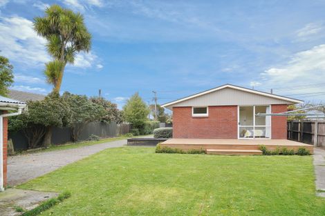 Photo of property in 195 Grimseys Road, Redwood, Christchurch, 8051