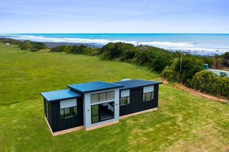 Photo of property in 387 Tipoka Road, Rahotu, Opunake, 4685