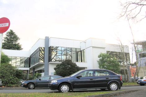 Photo of property in Waterford Estate, 1/102 Grantham Street, Hamilton Central, Hamilton, 3204