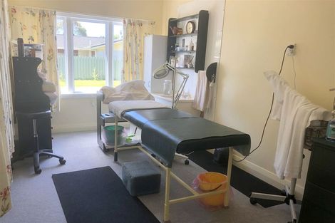 Photo of property in 27 Charlotte Street, Takapau, 4203