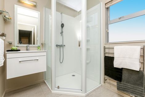 Photo of property in 7 Willow Place, Whalers Gate, New Plymouth, 4310