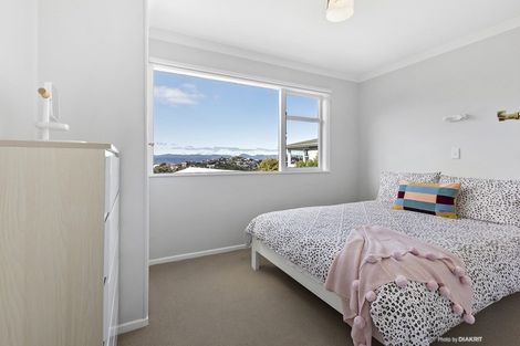 Photo of property in 6 Winston Street, Crofton Downs, Wellington, 6035