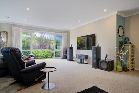 Photo of property in 9 Beachwood Drive, Hatfields Beach, Orewa, 0931