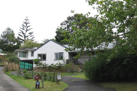 Photo of property in 35 Regency Place, Sunnynook, Auckland, 0632