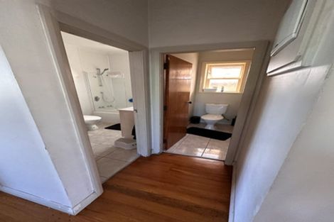 Photo of property in 31 Queensway, Three Kings, Auckland, 1024