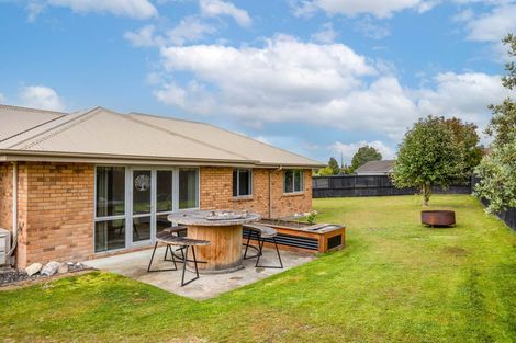 Photo of property in 48 Acacia Avenue, Rangiora, 7400
