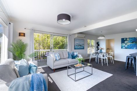 Photo of property in 171 Miromiro Road, Normandale, Lower Hutt, 5010