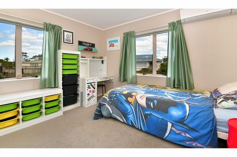 Photo of property in 11 Lakeside Drive, Orewa, 0931