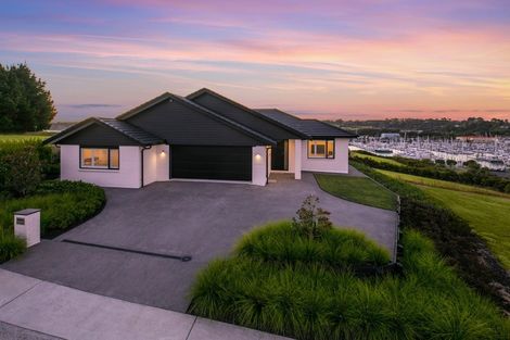 Photo of property in 10 Waimaki Way, Gulf Harbour, Whangaparaoa, 0930