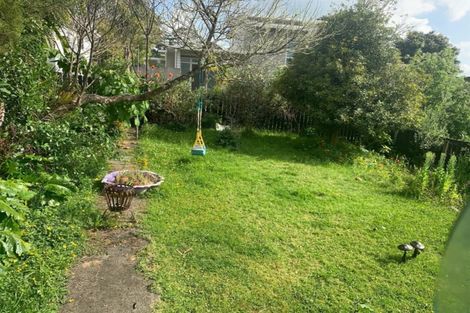 Photo of property in 727 Swanson Road, Swanson, Auckland, 0612