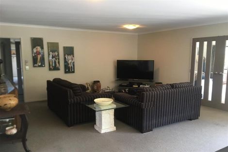 Photo of property in 21 Campion Road, Waikanae Beach, Waikanae, 5036