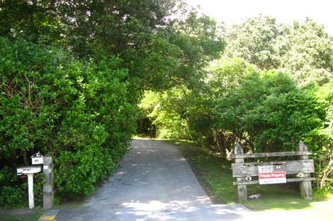 Photo of property in 72 Matakatia Parade, Matakatia, Whangaparaoa, 0930