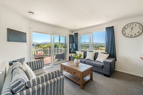 Photo of property in 7 James Cook Drive, Whitby, Porirua, 5024