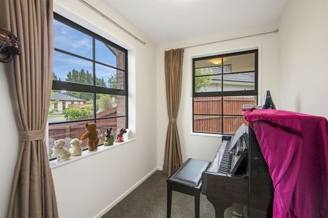 Photo of property in 4 Kieran Grove, Aidanfield, Christchurch, 8025