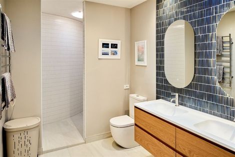 Photo of property in 25 Cheviot Road, Lowry Bay, Lower Hutt, 5013