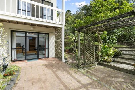 Photo of property in 2/110 Nigel Road, Browns Bay, Auckland, 0630