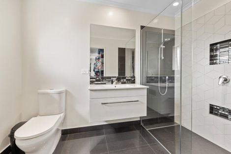 Photo of property in 19 Keene Drive, Bell Block, New Plymouth, 4312