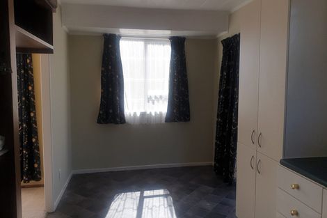 Photo of property in 308 Roscommon Road, Clendon Park, Auckland, 2103