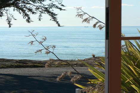 Photo of property in 23-25 South Street, Kensington, Timaru, 7910