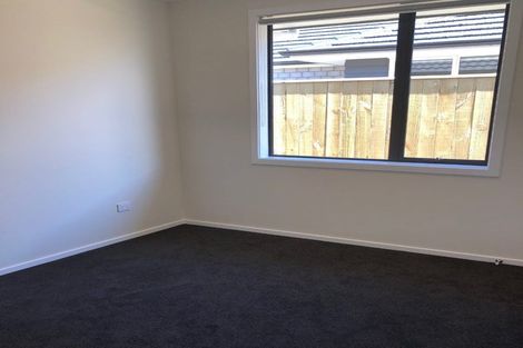 Photo of property in 8 Tapuhikura Street, Waikanae, 5036