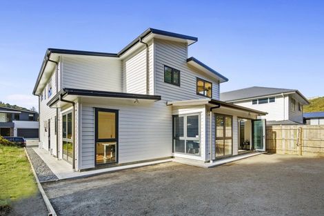 Photo of property in 24 Porokaiwhiri Street, Crofton Downs, Wellington, 6035