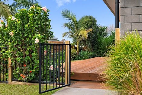 Photo of property in 55 Athenree Road, Athenree, Katikati, 3177