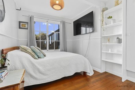 Photo of property in 1 Bush Road, Waiatarua, Auckland, 0604