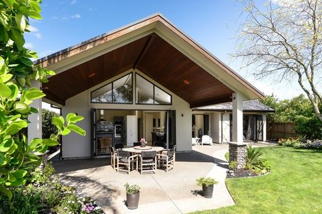 Photo of property in 12 Shalimar Place, Huntington, Hamilton, 3210