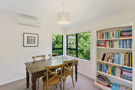 Photo of property in 3 Henare Street, Waikanae Beach, Waikanae, 5036