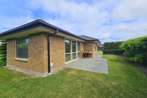 Photo of property in 10 Cyclamen Place, Aidanfield, Christchurch, 8025
