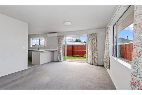 Photo of property in 2/318 Waterloo Road, Islington, Christchurch, 8042