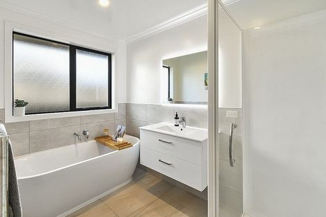 Photo of property in 96 Hitchen Road, Pokeno, 2402