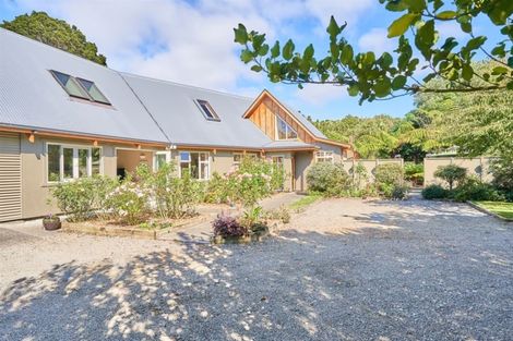 Photo of property in 355 Turitea Road, Turitea, Palmerston North, 4472