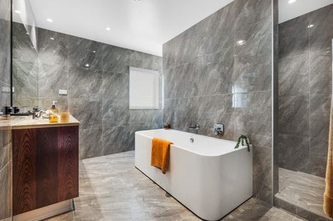 Photo of property in 94 Pohutukawa Parade, Riverhead, 0820