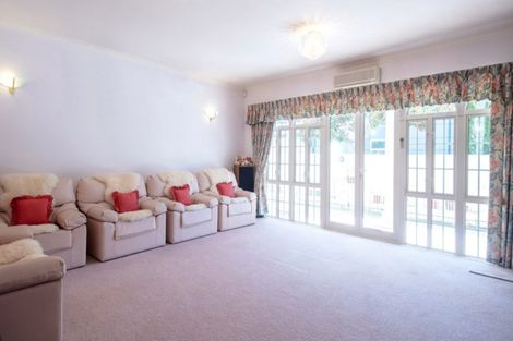 Photo of property in 29 Chateau Drive, Burnside, Christchurch, 8053