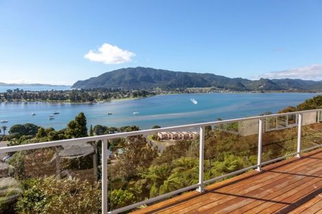 Photo of property in 6 Tairua Heights, Tairua, 3508