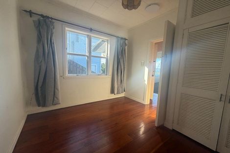 Photo of property in 106 Grafton Road, Roseneath, Wellington, 6011