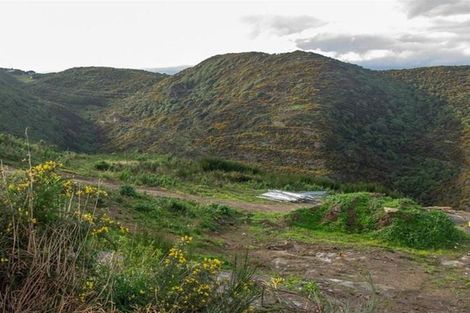 Photo of property in 33 Grumman Lane, Newlands, Wellington, 6037