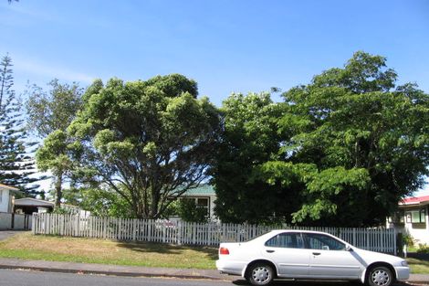 Photo of property in 2/34 Sycamore Drive, Sunnynook, Auckland, 0620