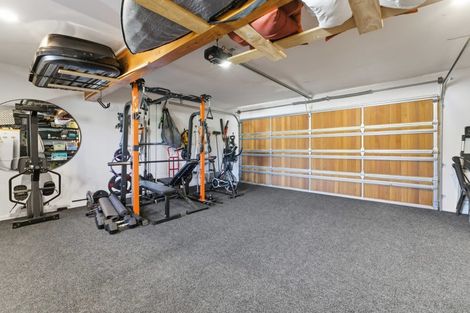 Photo of property in 2/11 Seaview Road, Castor Bay, Auckland, 0620