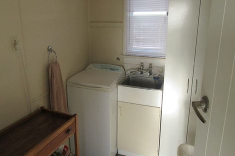 Photo of property in 1 Cameron Street, Waimate, 7924