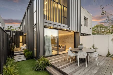 Photo of property in 32a Gracefield Avenue, Christchurch Central, Christchurch, 8013