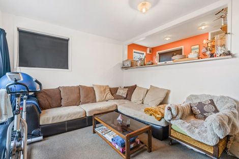 Photo of property in 61 Harbour View Road, Northland, Wellington, 6012