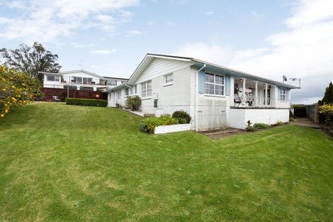 Photo of property in 65 Poaka Avenue, Dinsdale, Hamilton, 3204